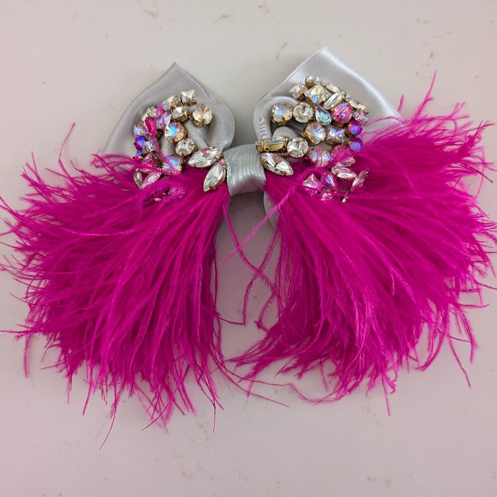 Elena Honch Gilbert Bow